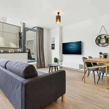 Lam Yacht Club - Terrace 10m2 Apartment *