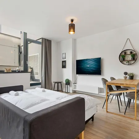 Lam Yacht Club - Terrace 10m2 * Pozsony