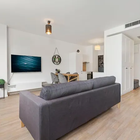 Lam Yacht Club - Terrace 10m2 Apartment