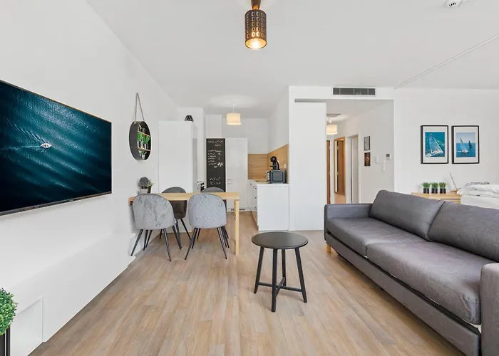 Lam Yacht Club - Terrace 10m2 Apartament Bratislava