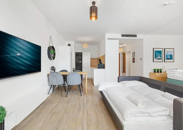 Lam Yacht Club - Terrace 10m2 *